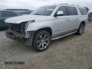 2015 Cadillac Escalade ESV Luxury z VIN 1GYS4SKJ3FR693207, wystawiony jako Copart lot #59226245 z przebiegiem 88 414 mil mil oraz Czysty tytuł • Clean title. Historia ofert i sprzedaży dostępna na DreamBid. Obrazek 1.
