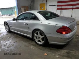 2003 Mercedes-Benz SL 500 z VIN WDBSK75FX3F061879, wystawiony jako Copart lot #55930265 z przebiegiem 117 824 mil mil oraz Tytuł czysty. Historia ofert i sprzedaży dostępna na DreamBid. Obrazek 2.