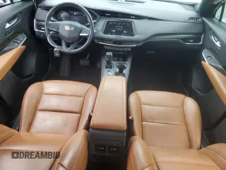 2020 Cadillac XT4 FWD Premium Luxury z VIN 1GYFZCR4XLF005029, wystawiony jako Copart lot #55274025 z przebiegiem 50 550 mil mil oraz Szkoda całkowita • Salvage title. Historia ofert i sprzedaży dostępna na DreamBid. Obrazek 8.