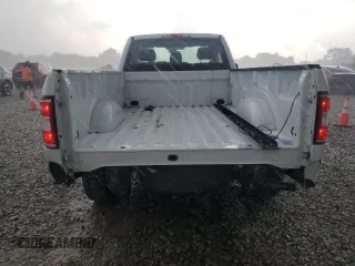 2018 Ford F-150 XL с VIN 1FTMF1CB5JKF89264, выставлен на аукционе Copart как лот 62482135 с пробегом 136 251 миль миль и Списание • Salvage title. История ставок и продаж доступна на DreamBid. Изображение 6.