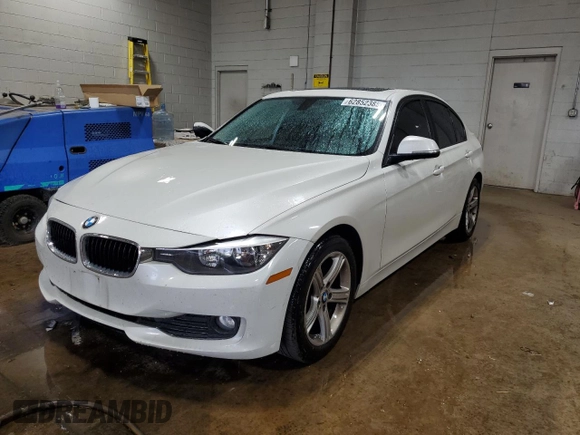 2013 BMW 3 Series 320i xDrive with VIN WBA3C3C5XDF982732, listed as a Copart auction lot 62852385 with 134,466 mi miles and Salvage title. Bid and sale history available at DreamBid. Image 1.