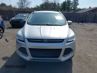 2016 Ford Escape SE z VIN 1FMCU9GXXGUB78201, wystawiony jako IAAI lot #42048676 z przebiegiem 139 144 mil mil oraz . Historia ofert i sprzedaży dostępna na DreamBid. Obrazek 12.