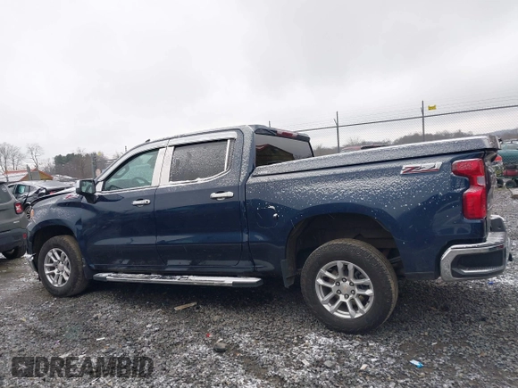 2022 Chevrolet Silverado 1500 LT with VIN 1GCUDDET0NZ597606, listed as a IAAI auction lot 40943441 with 32,673 mi miles and . Bid and sale history available at DreamBid. Image 14.