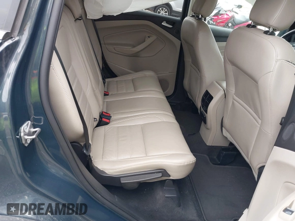 2019 Ford Escape Titanium with VIN 1FMCU9J95KUC28621, listed as a IAAI auction lot 41825297 with 60,373 mi miles. Bid and sale history available at carsss.com. Image 8.