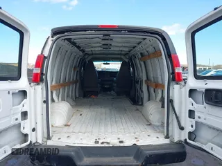 2016 Chevrolet Express Cargo Van with VIN 1GCWGBFF6G1154276, listed as a IAAI auction lot 41523966 with 70,558 mi miles. Bid and sale history available at carsss.com. Image 17.