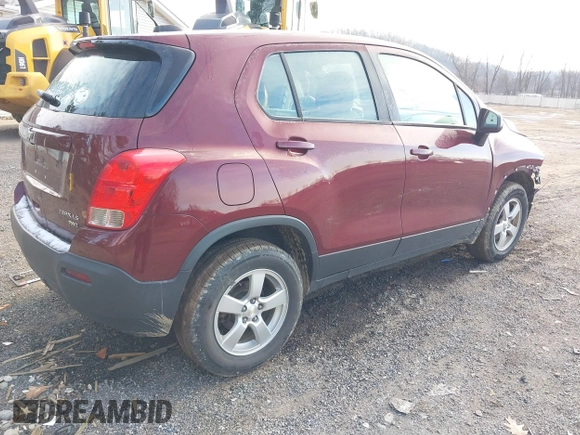 2016 Chevrolet Trax LS with VIN 3GNCJNSB8GL115181, listed as a IAAI auction lot 41738971 with 112,699 mi miles. Bid and sale history available at carsss.com. Image 4.