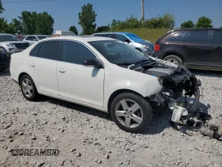 2009 Volkswagen Jetta SE z VIN 3VWRM71K29M127098, wystawiony jako Copart lot #60968215 z przebiegiem Nie podano mil oraz Czysty tytuł • Clean title. Historia ofert i sprzedaży dostępna na DreamBid. Obrazek 4.