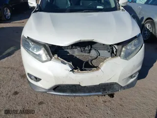 2015 Nissan Rogue SL with VIN 5N1AT2MV5FC853557, listed as a IAAI auction lot 41414010 with 175,087 mi miles. Bid and sale history available at carsss.com. Image 6.
