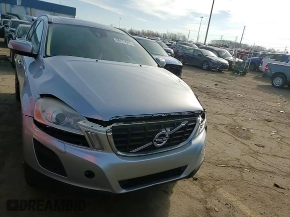2013 Volvo XC60 T6 z VIN YV4902DZ4D2409931, wystawiony jako Copart lot #48111015 z przebiegiem 175 600 mil mil oraz Szkoda całkowita • Salvage title. Historia ofert i sprzedaży dostępna na DreamBid. Obrazek 11.