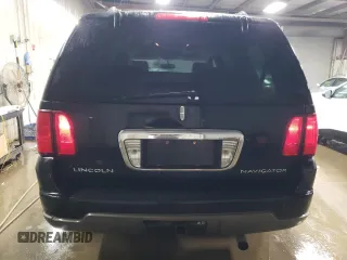 2004 Lincoln Navigator Luxury with VIN 5LMFU28R74LJ40461, listed as a Copart auction lot 86519864 with 287,264 mi miles and Salvage Title. Bid and sale history available at carsss.com. Image 6.