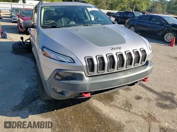 2017 Jeep Cherokee Trailhawk L Plus with VIN 1C4PJMBS7HD220533, listed as a Copart auction lot 81403364 with 94,101 mi miles and Salvage Title. Bid and sale history available at carsss.com. Image 14.