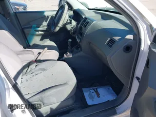 2006 Hyundai Tucson GL with VIN KM8JM72B56U324168, listed as a IAAI auction lot 42146955 with 206,919 mi miles. Bid and sale history available at carsss.com. Image 5.