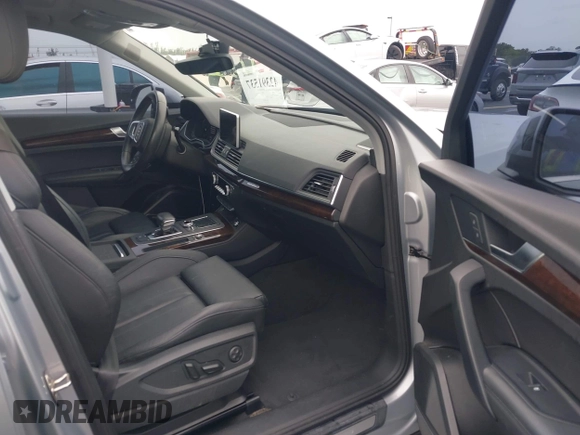 2019 Audi Q5 Premium Plus z VIN WA1BNAFY5K2084220, wystawiony jako IAAI lot #42391537 z przebiegiem 36 143 mil mil oraz . Historia ofert i sprzedaży dostępna na DreamBid. Obrazek 5.