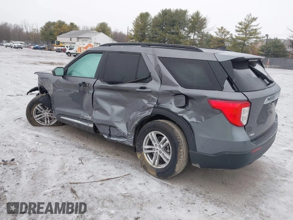 2024 Ford Explorer XLT with VIN 1FMSK8DH8RGA37881, listed as a IAAI auction lot 41187864 with 7,492 mi miles. Bid and sale history available at carsss.com. Image 3.