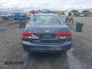 2003 Honda Accord EX z VIN 1HGCM66573A050448, wystawiony jako IAAI lot #42024068 z przebiegiem 207 684 mil mil oraz . Historia ofert i sprzedaży dostępna na DreamBid. Obrazek 17.