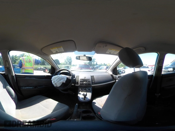 2011 Nissan Sentra 2.0 z VIN 3N1AB6AP9BL636499, wystawiony jako IAAI lot #42719347 z przebiegiem 199 162 mil mil oraz . Historia ofert i sprzedaży dostępna na DreamBid. Obrazek 20.