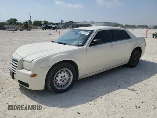 2007 Chrysler 300 with VIN 2C3KA43R97H800099, listed as a Copart auction lot 53232215 with 177,794 mi miles and Salvage Title. Bid and sale history available at carsss.com. Image 1.