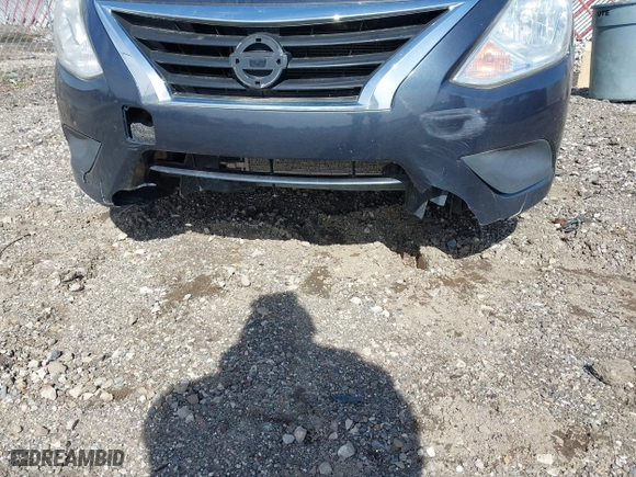 2015 Nissan Versa SV with VIN 3N1CN7APXFL888340, listed as a IAAI auction lot 41944793 with 162,060 mi miles. Bid and sale history available at carsss.com. Image 6.
