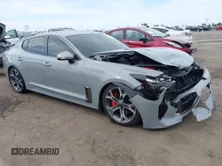 2021 Kia Stinger GT with VIN KNAE35LC6M6093087, listed as a IAAI auction lot 41839984 with 44,120 mi miles. Bid and sale history available at carsss.com. Image 1.