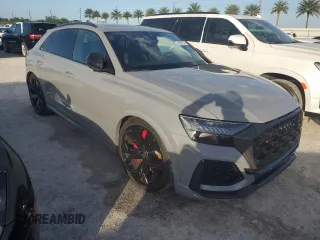 2024 Audi RS Q8 z VIN WU1ARBF11RD000488, wystawiony jako Copart lot #74937104 z przebiegiem Nie podano mil oraz Nie do naprawy • Non repairable. Historia ofert i sprzedaży dostępna na DreamBid. Obrazek 4.