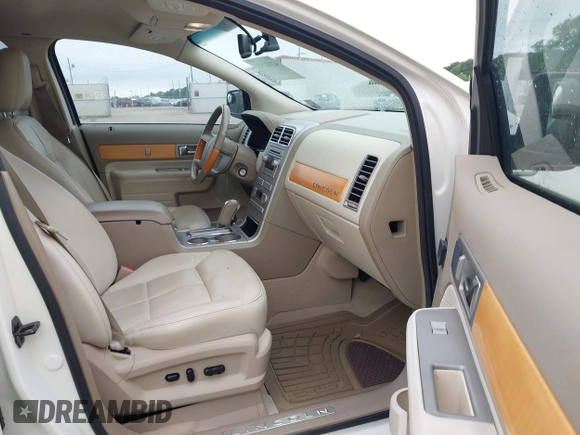 2007 Lincoln MKX with VIN 2LMDU68CX7BJ37902, listed as a IAAI auction lot 42182382 with 110,980 mi miles and . Bid and sale history available at DreamBid. Image 5.