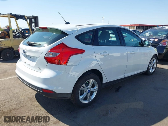 2013 Ford Focus SE with VIN 1FADP3K24DL280819, listed as a IAAI auction lot 41991923 with 228,158 mi miles. Bid and sale history available at carsss.com. Image 4.