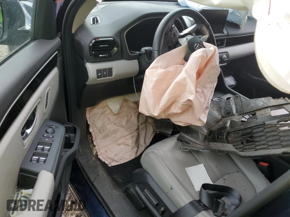 2024 Honda Pilot Touring with VIN 5FNYG1H77RB003790, listed as a Copart auction lot 64574764 with 0 mi miles and Salvage Title. Bid and sale history available at carsss.com. Image 8.