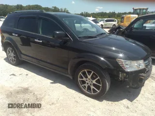 2013 Dodge Journey z VIN 3C49DDFG4DT545688, wystawiony jako IAAI lot #42414380 z przebiegiem 230 586 mil mil oraz . Historia ofert i sprzedaży dostępna na DreamBid. Obrazek 1.