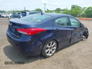 2013 Hyundai Elantra Limited z VIN 5NPDH4AE9DH205899, wystawiony jako IAAI lot #42476924 z przebiegiem 139 475 mil mil oraz . Historia ofert i sprzedaży dostępna na DreamBid. Obrazek 4.