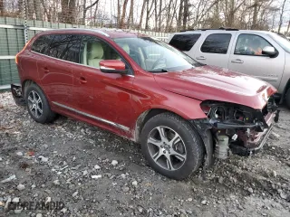 2015 Volvo XC60 T6 Platinum with VIN YV4902RM6F2666573, listed as a Copart auction lot 79528664 with 60,711 mi miles and Salvage Title. Bid and sale history available at carsss.com. Image 4.