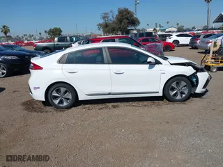 2019 Hyundai Ioniq Electric with VIN KMHC75LH8KU048621, listed as a IAAI auction lot 41998284 with 59,780 mi miles. Bid and sale history available at carsss.com. Image 13.