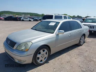 2002 Lexus LS 430 z VIN JTHBN30F420082588, wystawiony jako IAAI lot #42406377 z przebiegiem 239 730 mil mil oraz . Historia ofert i sprzedaży dostępna na DreamBid. Obrazek 2.