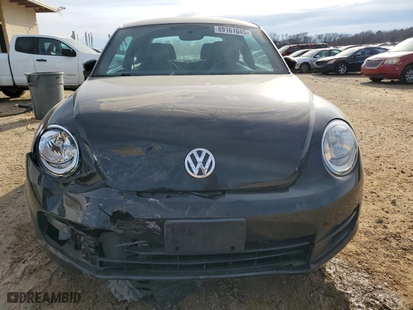 2012 Volkswagen Beetle 2.5L w/Sun/Sound/Nav PZEV with VIN 3VWHP7ATXCM647942, listed as a Copart auction lot 89161045 with 91,532 mi miles and Salvage Title. Bid and sale history available at carsss.com. Image 5.