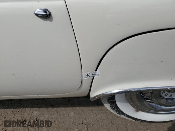 1956 Ford Thunderbird с VIN P6FH203930, выставлен на аукционе Copart как лот 74530814 с пробегом 761 579 миль миль и На запчасти • Non repairable. История ставок и продаж доступна на DreamBid. Изображение 12.