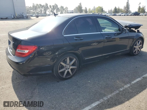 2014 Mercedes-Benz C 250 Sport с VIN WDDGF4HBXEA956765, выставлен на аукционе Copart как лот 60858855 с пробегом 113 149 миль миль и Чистый • Clean title. История ставок и продаж доступна на DreamBid. Изображение 3.