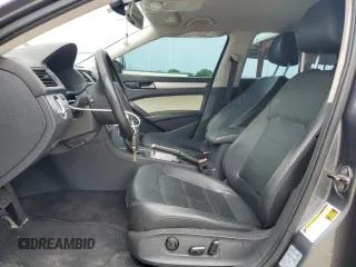 2012 Volkswagen Passat SE z VIN 1VWBP7A32CC063994, wystawiony jako Copart lot #59270995 z przebiegiem 169 999 mil mil oraz Szkoda całkowita • Salvage title. Historia ofert i sprzedaży dostępna na DreamBid. Obrazek 7.