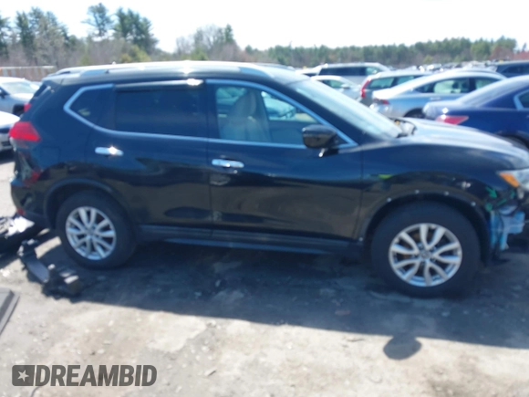2017 Nissan Rogue SV with VIN KNMAT2MV7HP593405, listed as a IAAI auction lot 42026064 with 184,161 mi miles. Bid and sale history available at carsss.com. Image 13.