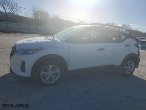 2022 Nissan Kicks S with VIN 3N1CP5BV5NL526071, listed as a Copart auction lot 46043125 with 43,544 mi miles and Salvage Title. Bid and sale history available at carsss.com. Image 1.