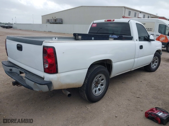 2005 Chevrolet Silverado 1500 Work Truck with VIN 1GCEC14X75Z210592, listed as a IAAI auction lot 41955143 with 192,376 mi miles. Bid and sale history available at carsss.com. Image 4.