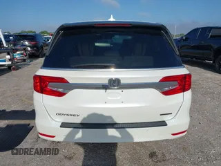 2019 Honda Odyssey Touring with VIN 5FNRL6H81KB068064, listed as a IAAI auction lot 41998072 with 83,280 mi miles. Bid and sale history available at carsss.com. Image 17.