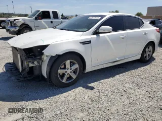 2015 Kia Optima LX z VIN KNAGM4A78F5663041, wystawiony jako Copart lot #57973555 z przebiegiem 104 765 mil mil oraz Szkoda całkowita • Salvage title. Historia ofert i sprzedaży dostępna na DreamBid. Obrazek 1.