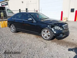 2008 Mercedes-Benz C 300 Sport z VIN WDDGF54X38F138356, wystawiony jako IAAI lot #41991750 z przebiegiem 128 673 mil mil oraz . Historia ofert i sprzedaży dostępna na DreamBid. Obrazek 1.