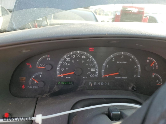 2002 Ford F-150 XLT with VIN 1FTRW07LX2KC22722, listed as a Copart auction lot 46000825 with 270,945 mi miles and Salvage Title. Bid and sale history available at carsss.com. Image 9.