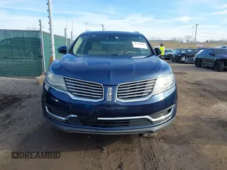 2017 Lincoln MKX Select with VIN 2LMPJ8KR9HBL25391, listed as a IAAI auction lot 41501001 with 101,696 mi miles. Bid and sale history available at carsss.com. Image 12.