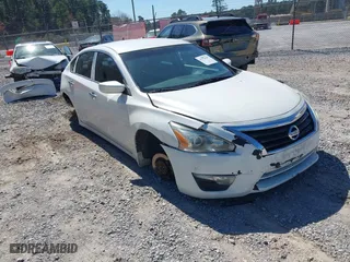 2014 Nissan Altima 2.5 SV with VIN 1N4AL3AP8EC319909, listed as a IAAI auction lot 41770307 with 187,327 mi miles. Bid and sale history available at carsss.com. Image 1.