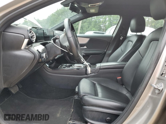 2019 Mercedes-Benz A 220 with VIN WDD3G4FB1KW035631, listed as a Copart auction lot 61694185 with 99,701 mi miles and Clean title. Bid and sale history available at DreamBid. Image 7.