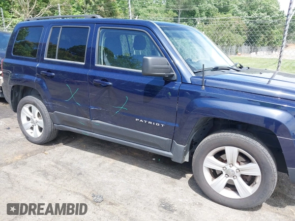 2013 Jeep Patriot Latitude z VIN 1C4NJPFA4DD250819, wystawiony jako IAAI lot #42329294 z przebiegiem 191 634 mil mil oraz . Historia ofert i sprzedaży dostępna na DreamBid. Obrazek 6.
