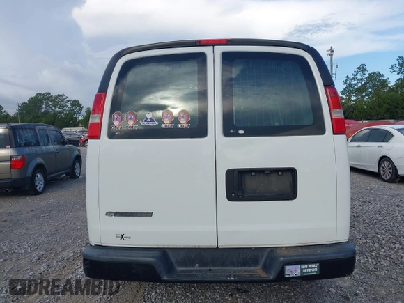 2018 Chevrolet Express Cargo with VIN 1GCWGAFP6J1337249, listed as a IAAI auction lot 42499473 with 92,075 mi miles and . Bid and sale history available at DreamBid. Image 17.