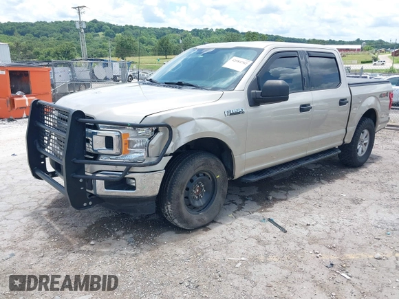 2018 Ford F-150 XL z VIN 1FTEW1EP3JKC46790, wystawiony jako IAAI lot #42584702 z przebiegiem 138 756 mil mil oraz . Historia ofert i sprzedaży dostępna na DreamBid. Obrazek 2.