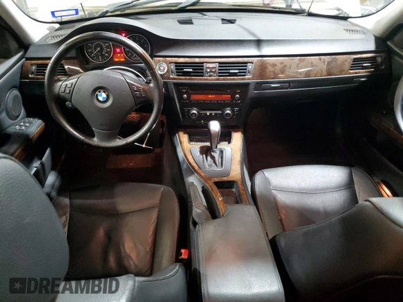 2010 BMW 3 Series 328i с VIN WBAUT9C58AA191325, выставлен на аукционе Copart как лот 79622714 с пробегом 109 411 миль миль и Списание • Salvage title. История ставок и продаж доступна на DreamBid. Изображение 8.